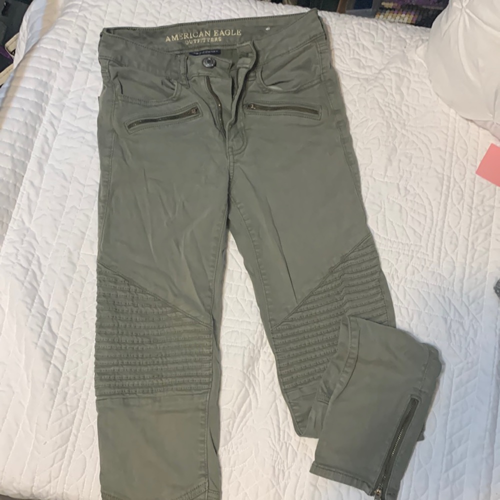 Size 2 X-Long American Eagle Super Stretch Pants